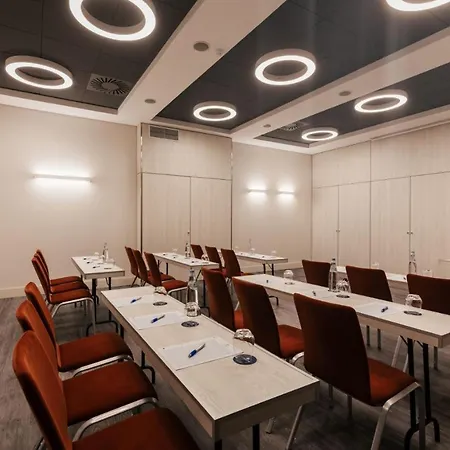 Hotel Marques De Pombal 4*