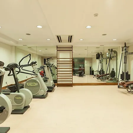 Marques De Pombal מלון