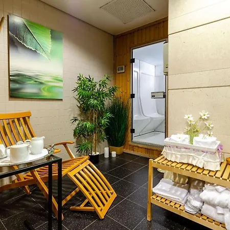 Marques De Pombal מלון