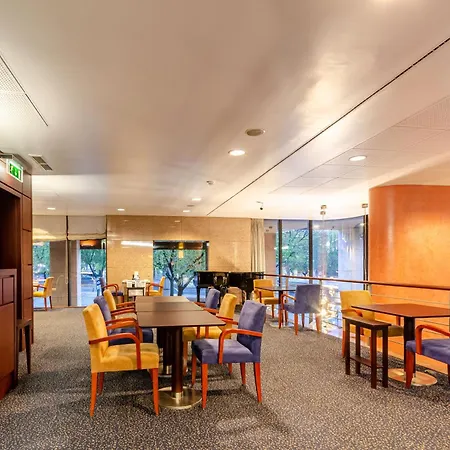 Marques De Pombal מלון